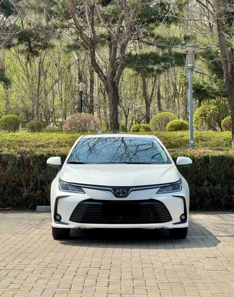 Подержанный Toyota Corolla 2021 1.2T S-CVT
