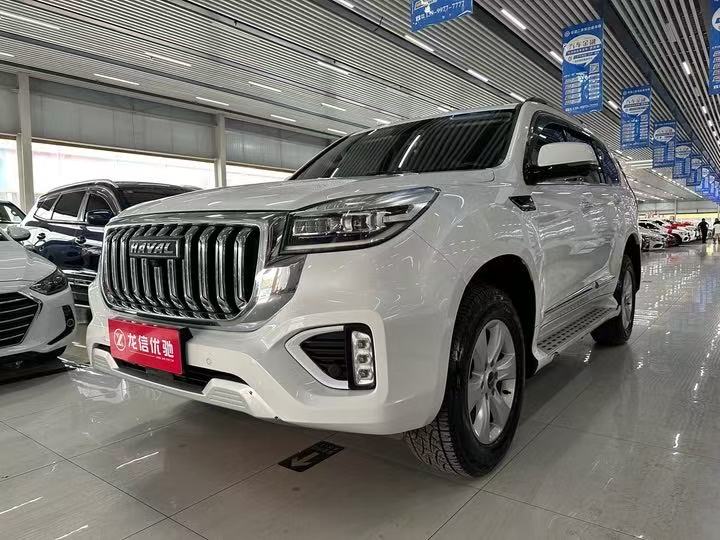 Подержанный Haval H9 2022 года, 2.0T бензиновый, полноприводный, в комплектации Zhixiang, 5 мест