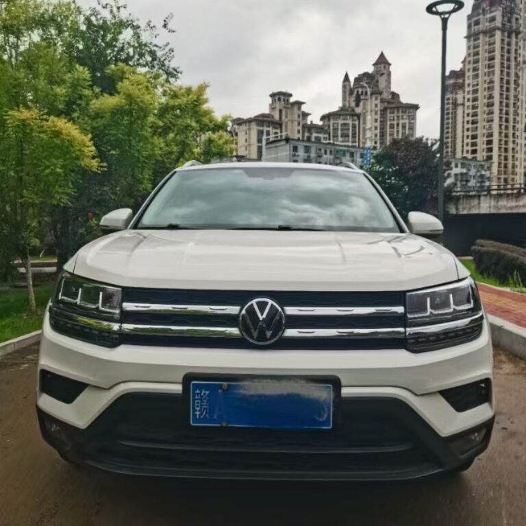 Подержанный Volkswagen 2021 330TSI 4WD Deluxe