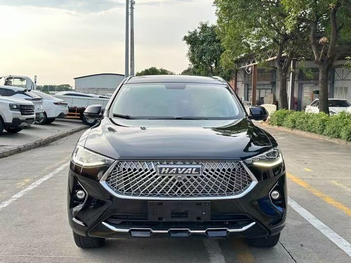 Подержанный Haval F7 2021 года, 1.5T, передний привод, версия iXuan