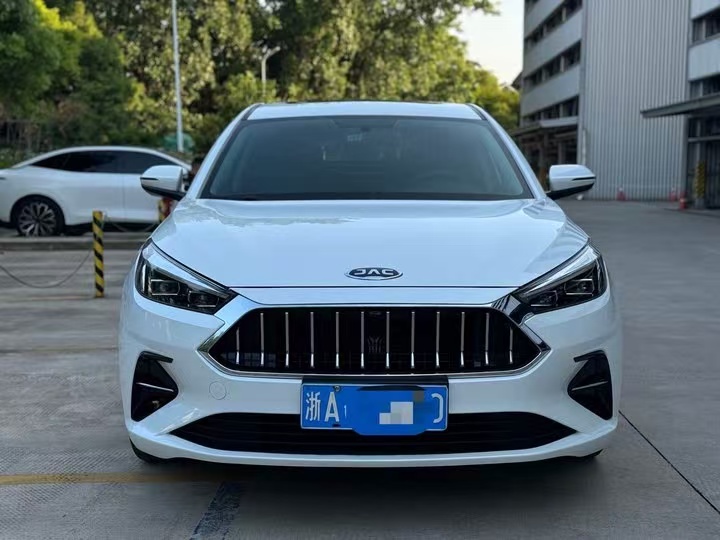 Подержанный JAC J7 (Jiayue A5) 2020 года, 1.5T, механическая коробка передач, комплектация Elite